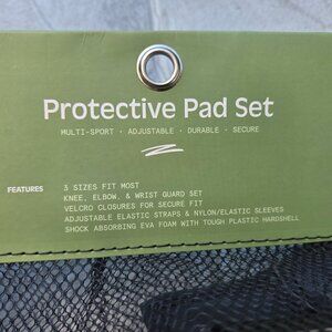 multi-sport protective pad set NEW IN PACKAGE